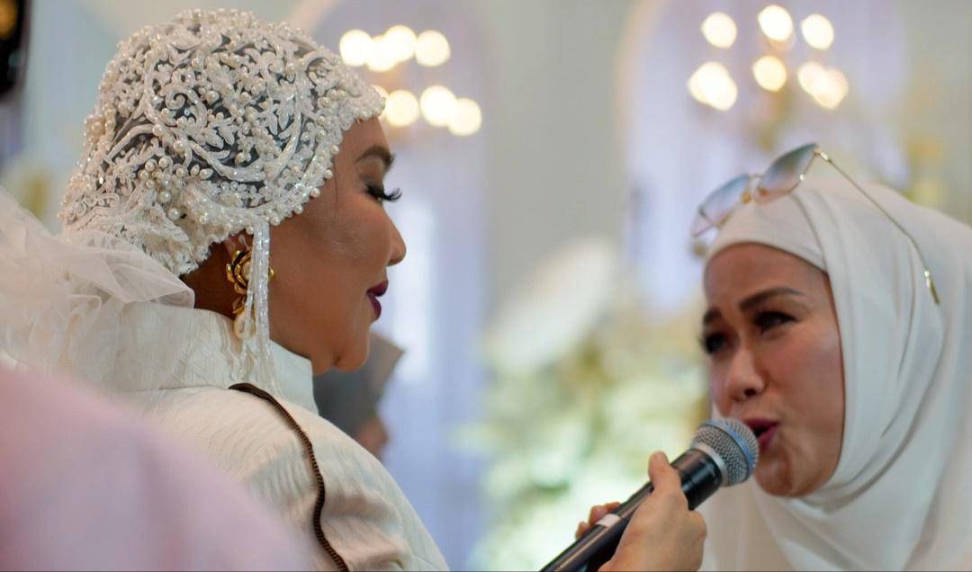 artis di pesta anniversary Melly Goeslaw dan Anto Hoed (instagram.com/kelanabersamamu.wo)