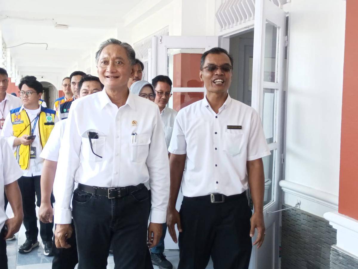 Menteri PU Dody Hanggodo tinjau SRMA 19 Bantul.
