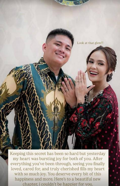 Lamaran Angie Ang dan Agung Afrida (Instagram.com/nonangie)