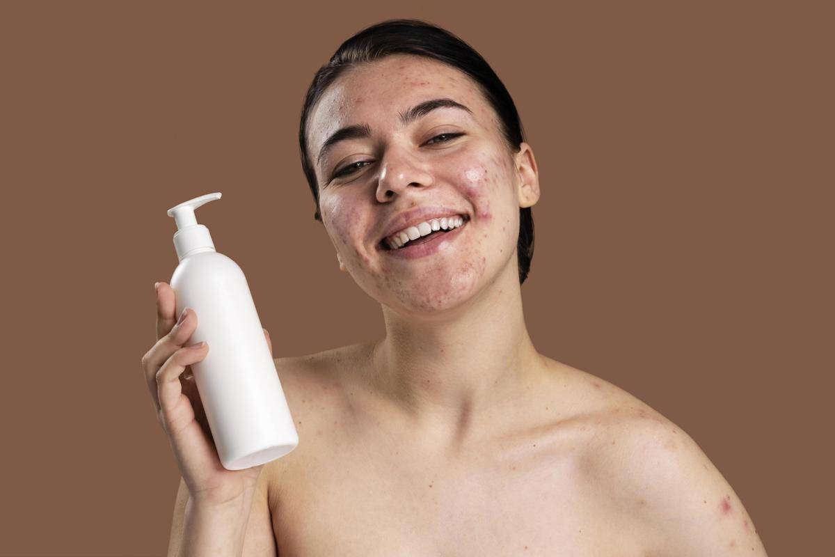ilustrasi hydrating toner (freepik.com/Freepik)
