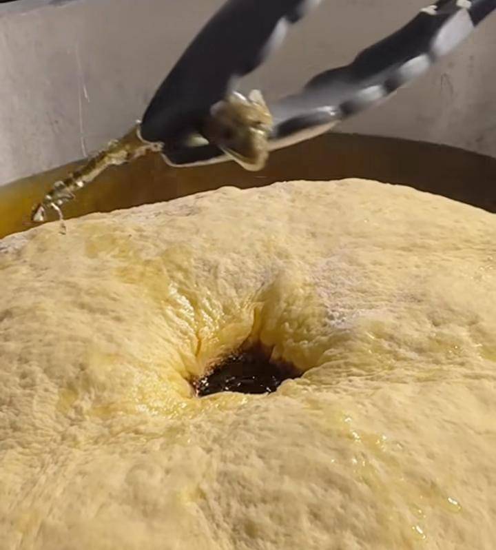 potret Tasyi Athasyia gagal bikin donat karena cicak jatuh