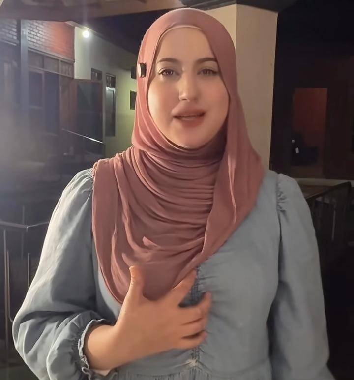 potret Tasyi Athasyia gagal bikin donat karena cicak jatuh