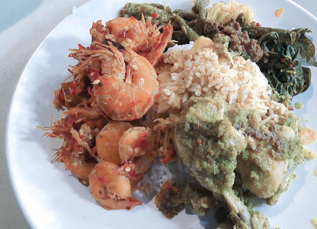 Nasi Kapau Bareh Solok Uni Emi (google.com/maps/Hendrik Naghata)
