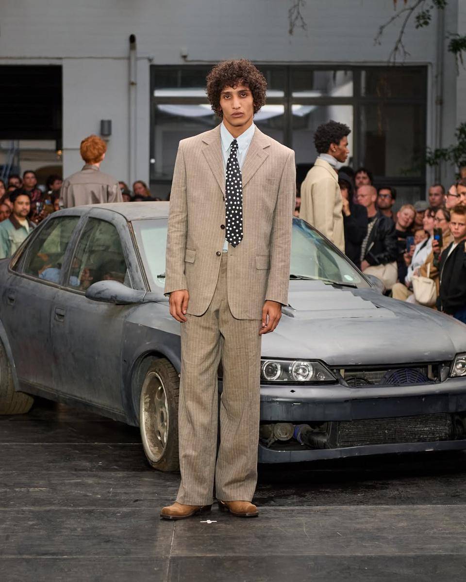 Koleksi Sunflower S/S 26 di Copenhagen Fashion Week (instagram.com/_hello_sunflower)