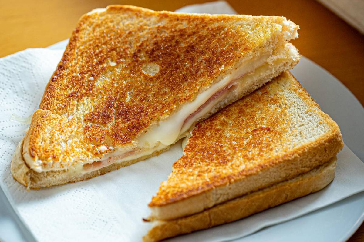 ilustrasi tuna melt panggang 