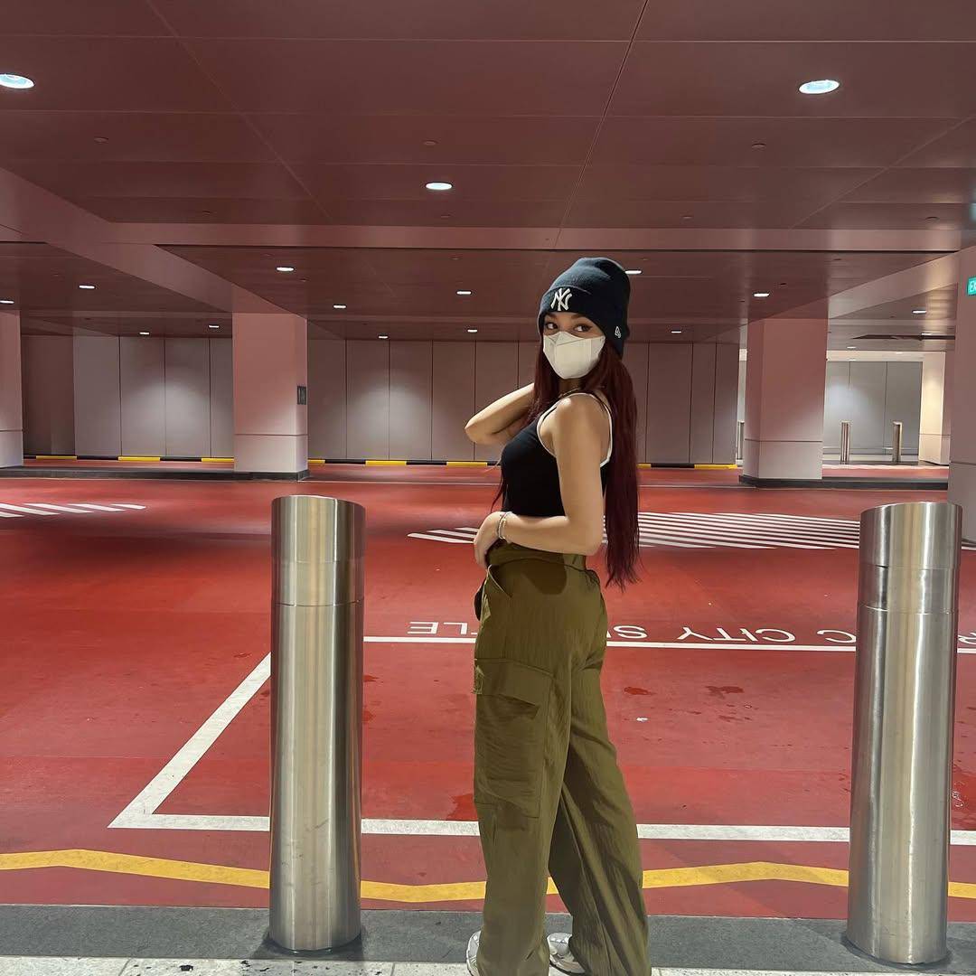 ide OOTD hangout ala Naura Ayu (instagram.com/naura.ayu)