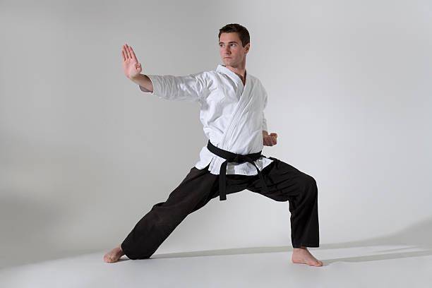 Karate bukan sekadar seni bela diri, tetapi perjalanan batin untuk menempa disiplin, ketenangan, dan keberanian. Temukan filosofi jalan sunyi yang mengajarkan kekuatan tanpa kesombongan, serta keberanian yang dibangun dari kerendahan hati. 💪🥋 #Karate #BelaDiri #FilosofiKarate #DisiplinDiri | Dzakwan, R. F. A. (2025). Karate Jalan Sunyi Menempa Diri. Artikel orisinal, tidak dipublikasikan di media manapun.