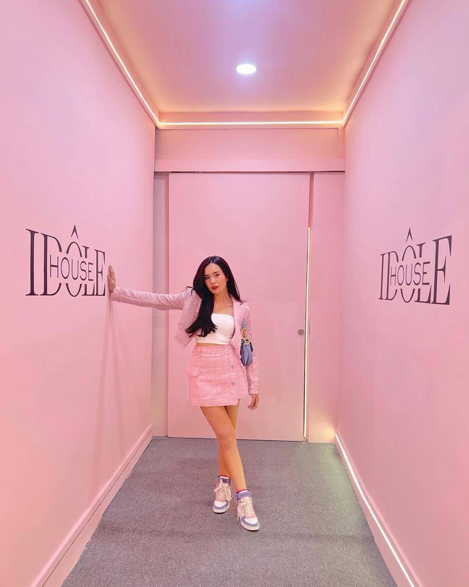ide outfit one set ala Beby Tsabina (instagram.com/bebytsabina)