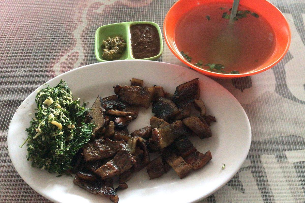 Potret babi panggang karo 
