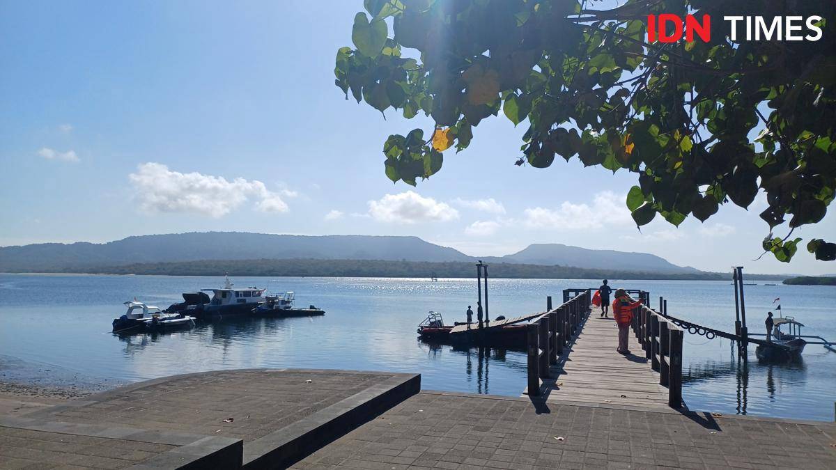 Potret dermaga di Teluk Gilimanuk, Melaya, Jembrana, Bali Barat