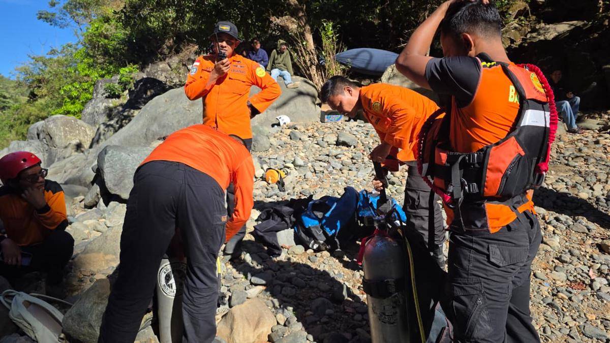 Tim SAR gabungan menemukan jenazah pria Makassar yang tenggelam di Sungai Maros, Selasa (12/8/2025)