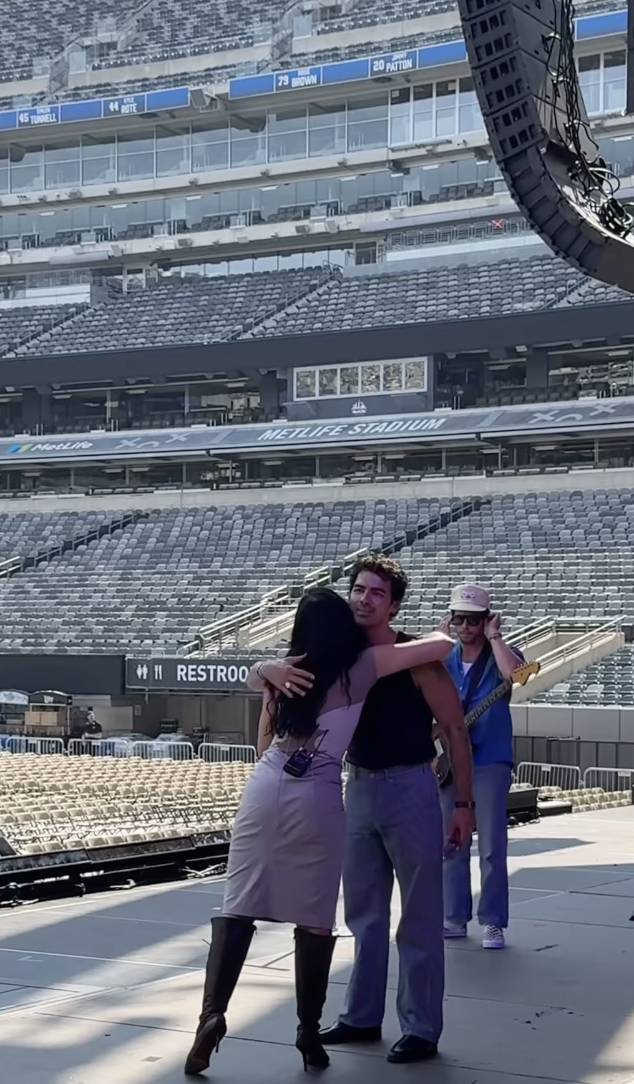 Joe Jonas dan Demi Lovato