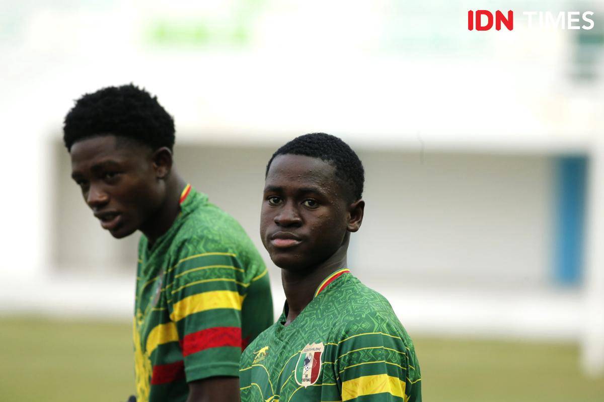 Timnas Mali U-17 saat menggelar persiapan jelang laga perdana Piala Kemerdekaan kontra Uzbekistan (IDN Times/Doni Hermawan)