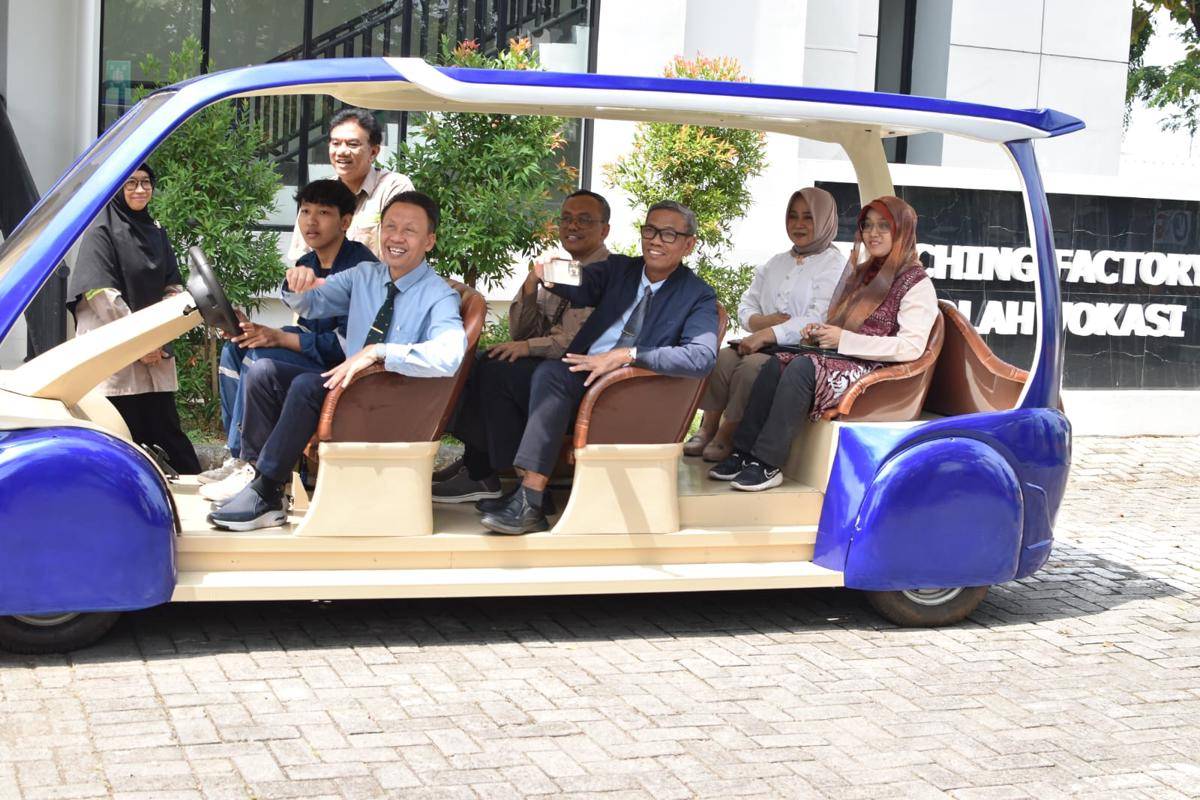 undip, buggy car, mobil listrik, panel surya
