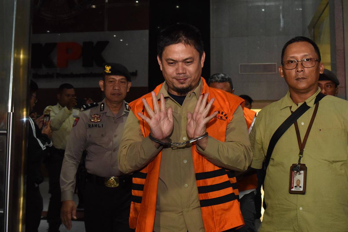 Bupati Kolaka Timur Abdul Aziz
