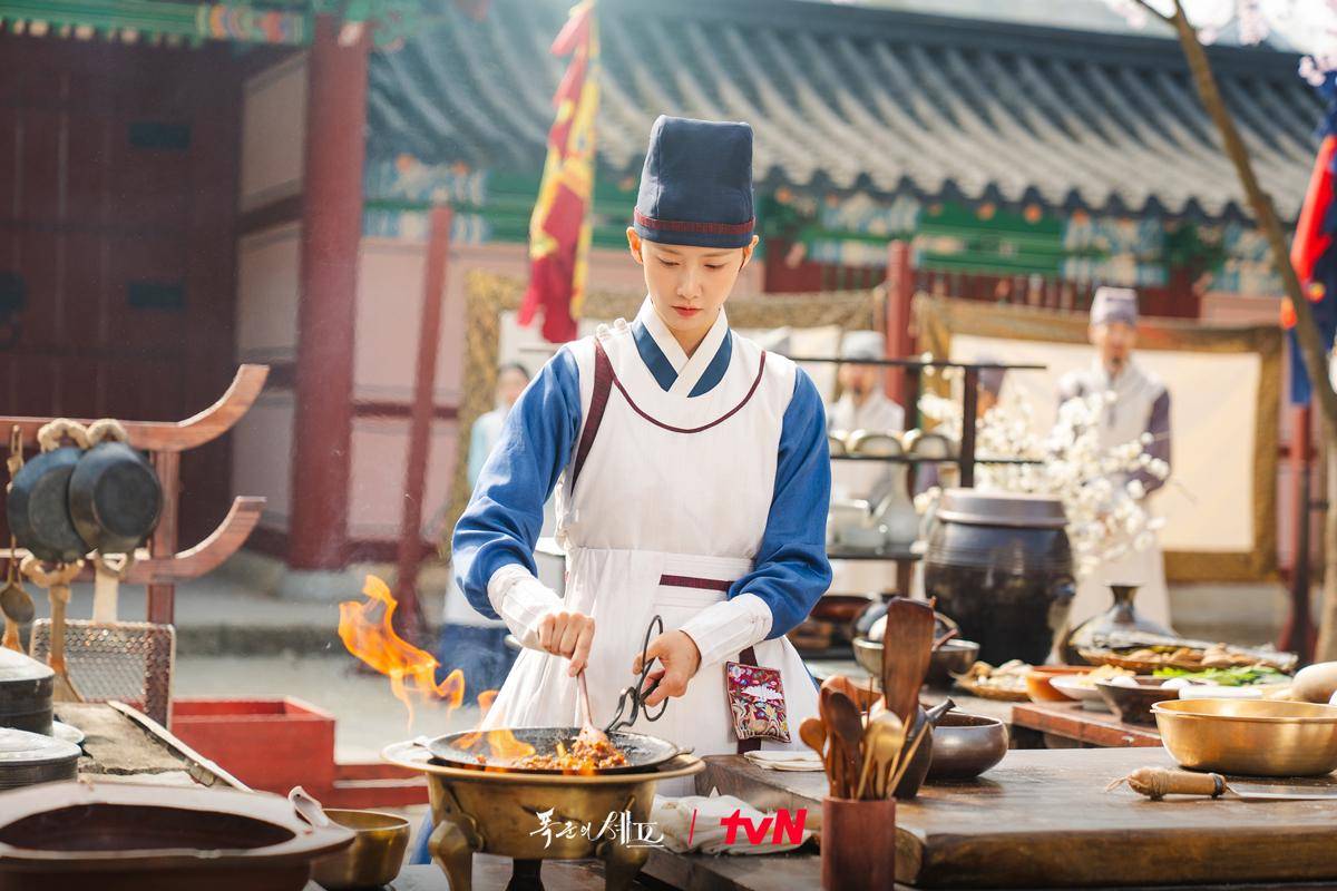 Still cut Bon Appetit Your Majesty 