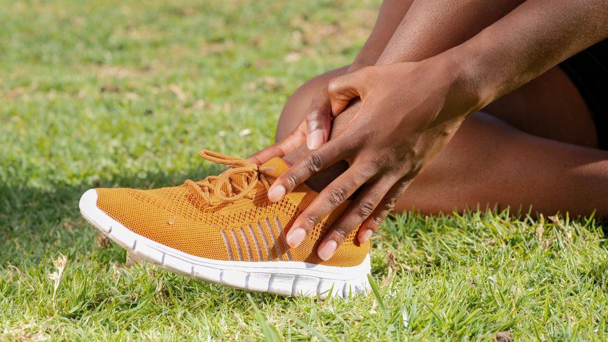 ilustrasi nyeri kaki (pexels.com/Kindel Media)