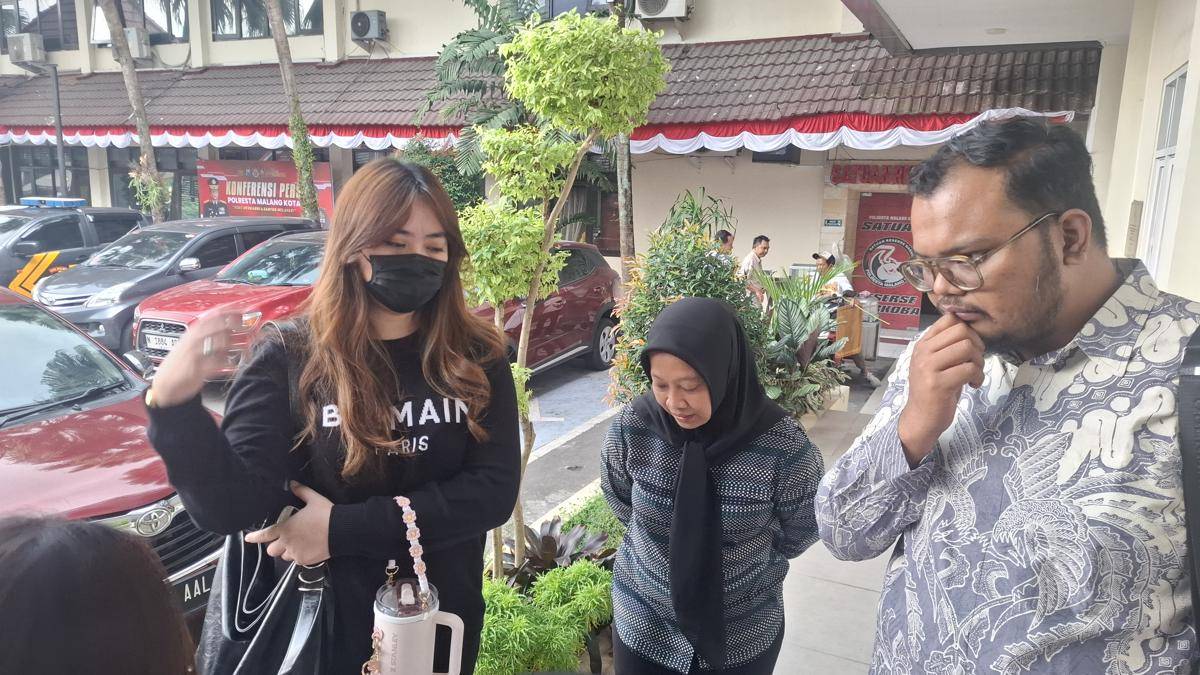 QAR usai menjalani pemeriksaan di Polresta Malang Kota. (IDN Times/Rizal Adhi Pratama)