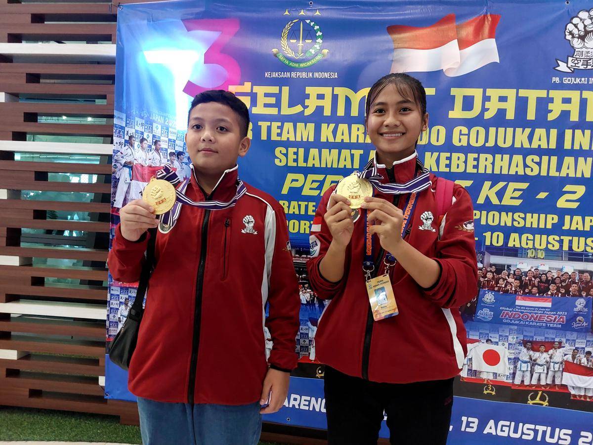 Keindra Farrel Lolobua dan Nabilah Putri Salsabilah Huda berhasil meraih emas di ajang Karate-do Goju-Kai Global Championships Japan 2025 (IDN Times/Maya Aulia Aprlianti)