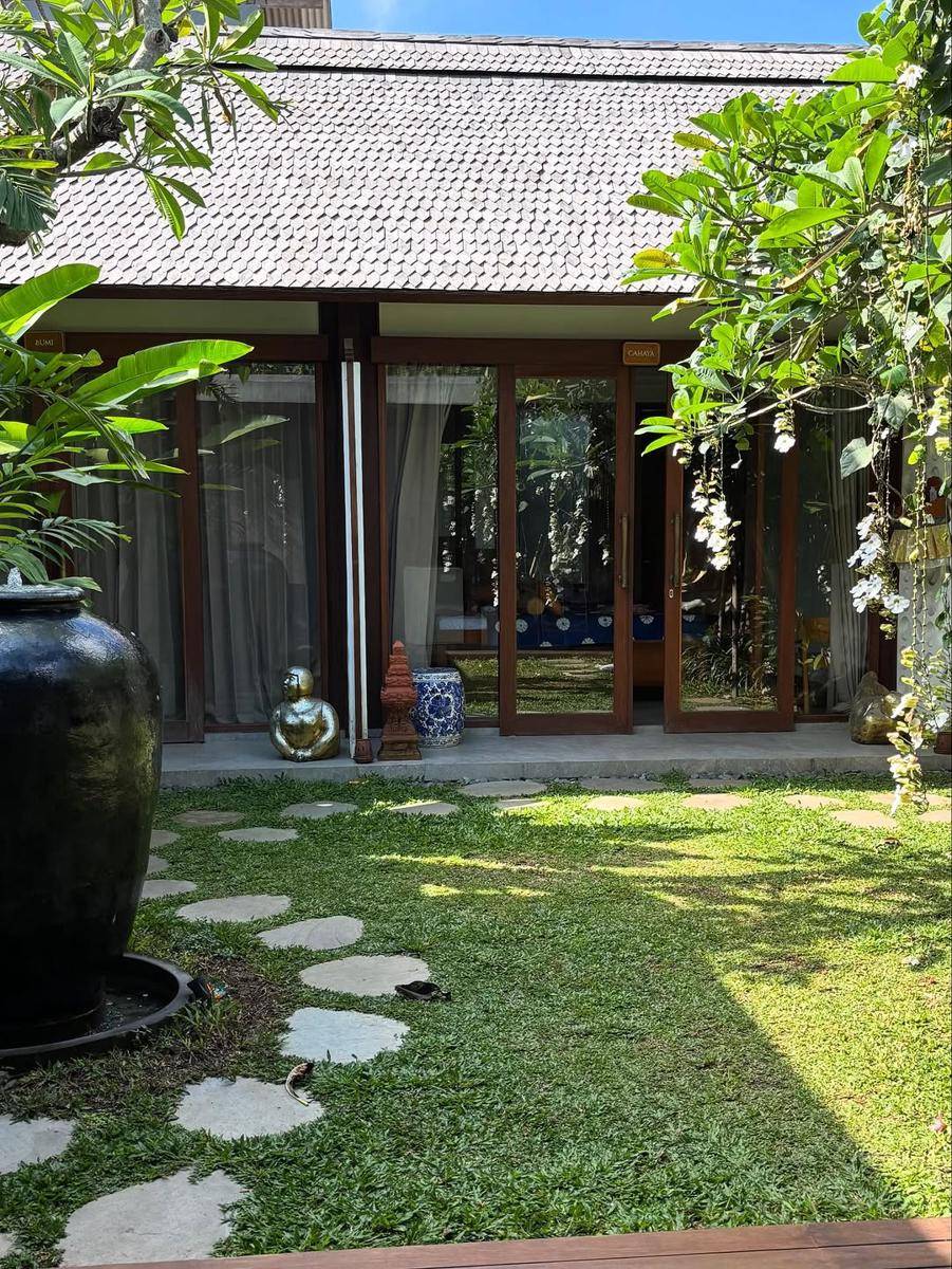 Potret Liburan Park Na Eon Transit Love 2 di Bali