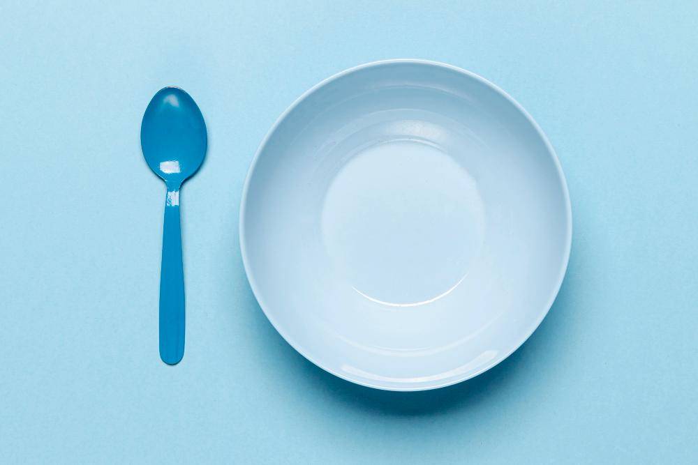 ilustrasi piring 