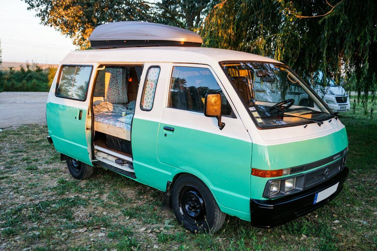 ilustrasi campervan