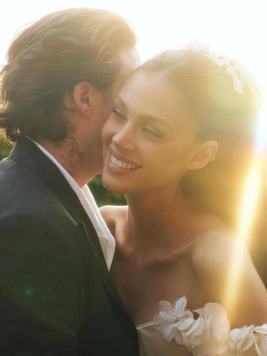 Brooklyn Beckham dan Nicola Peltz Beckham perbarui janji nikah (instagram.com/nicolaannepeltzbeckham)