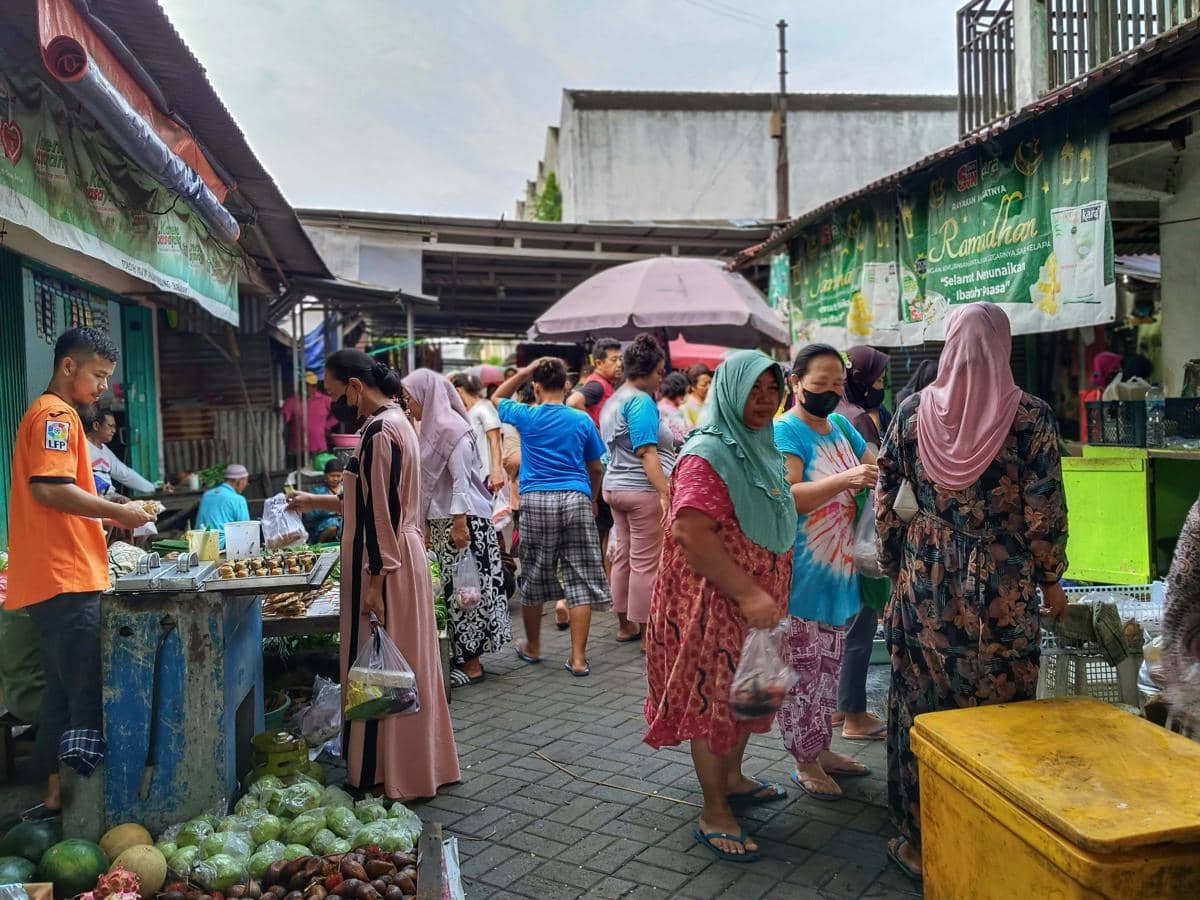 ilustrasi masyarakat Indonesia yang harmoni