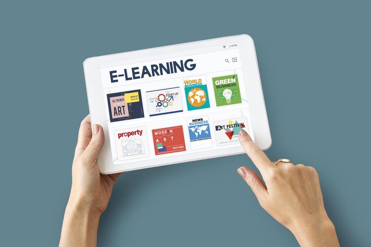 Ilustrasi Edukasi Digital (freepik.com/rawpixel.com)