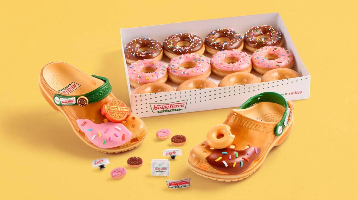 Koleksi Krispy Kreme x Crocs Classic Clog (dok. Krispy Kreme x Crocs)