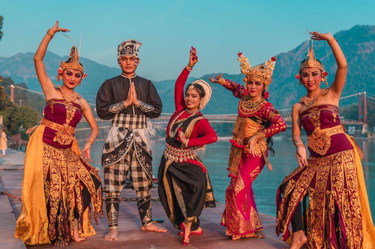 Ilustrasi UKM tari tradisional (pexels.com/SuGuna Photos)