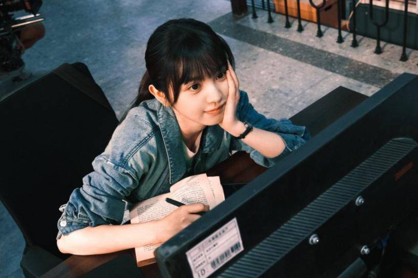 potret Tian Xi Wei saat syuting drama China Born with Luck (dok. Weibo/Tian XI Wei)