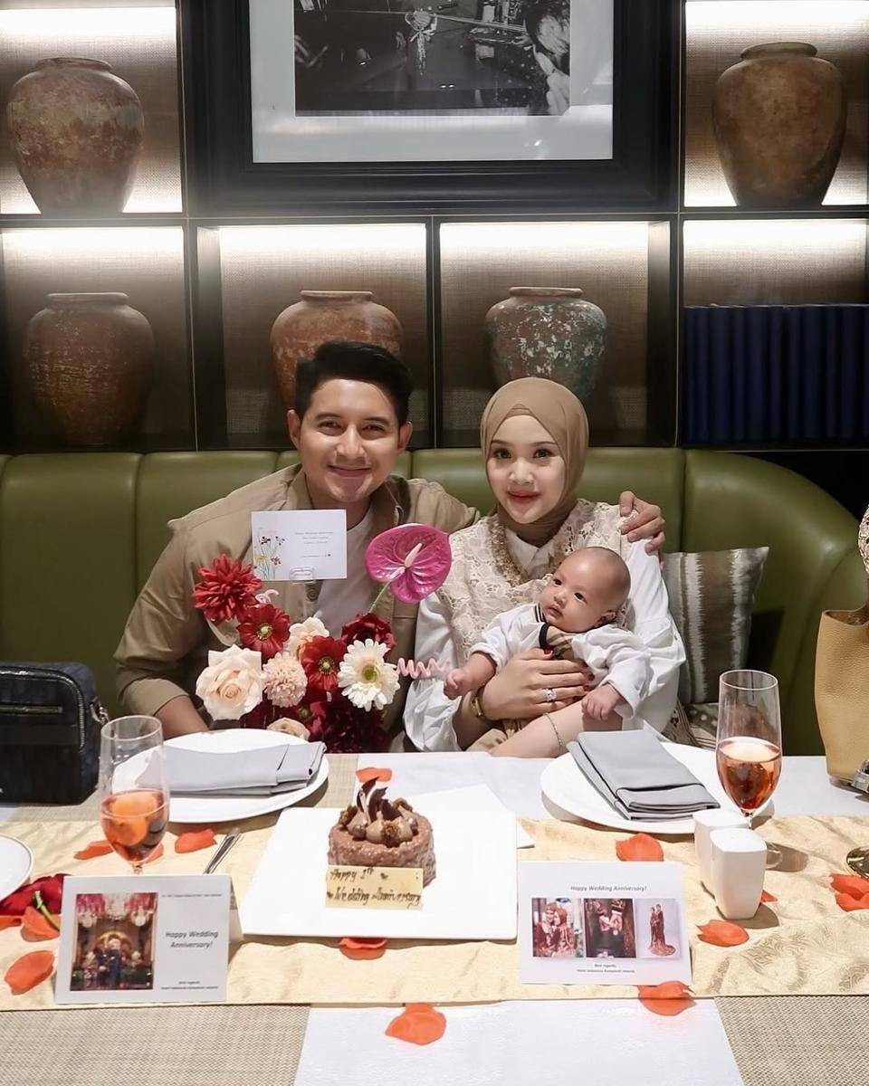 potret keluarga Chand Kelvin