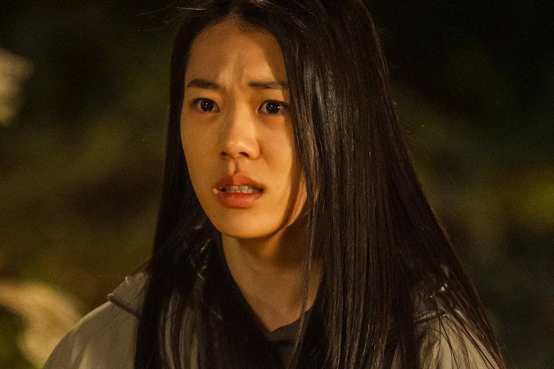 still cut drakor The Defects (instagram.com/channel.ena.d)