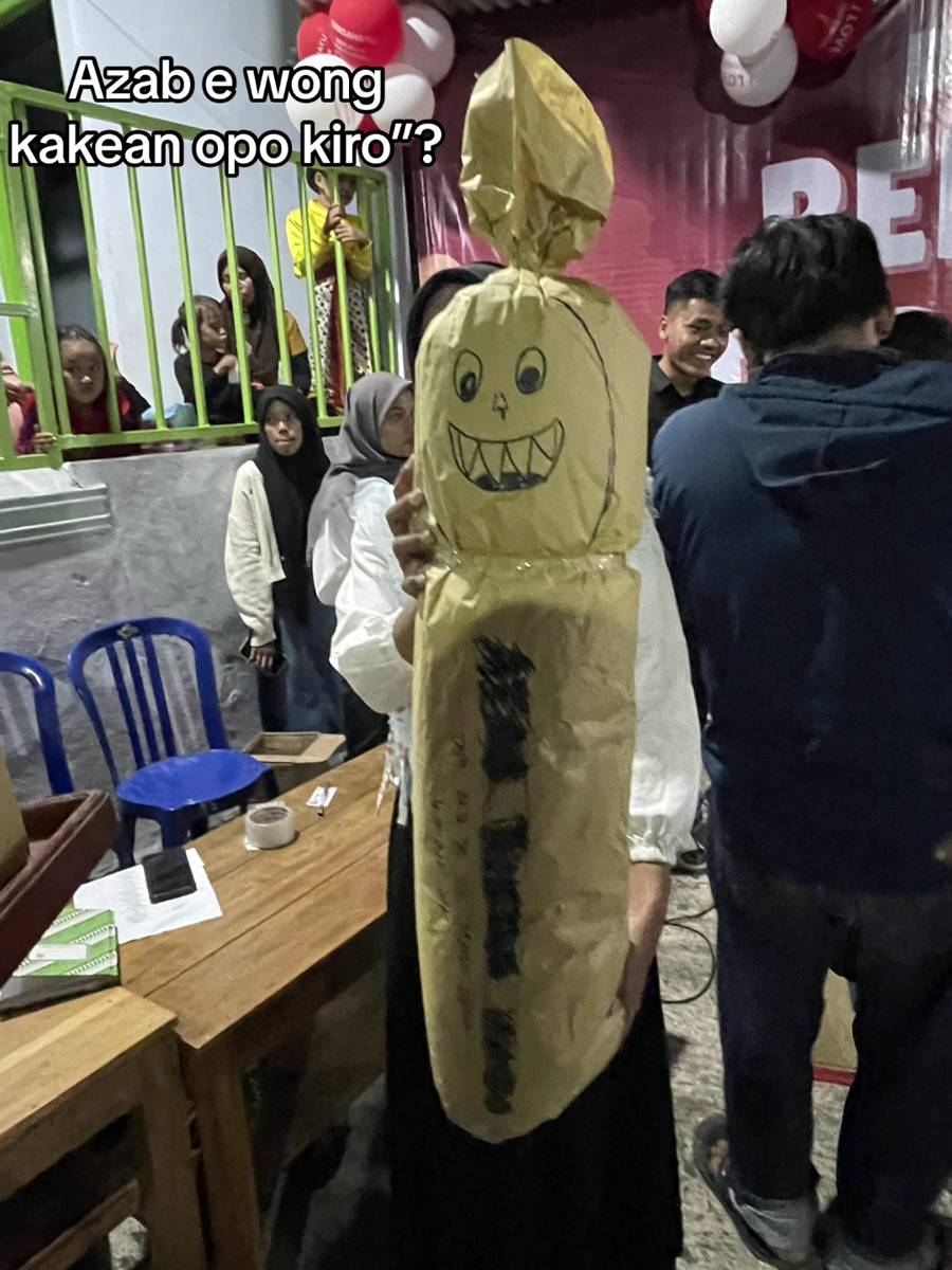 bungkus hadiah 17-an (tiktok.com/karta_budimulya)
