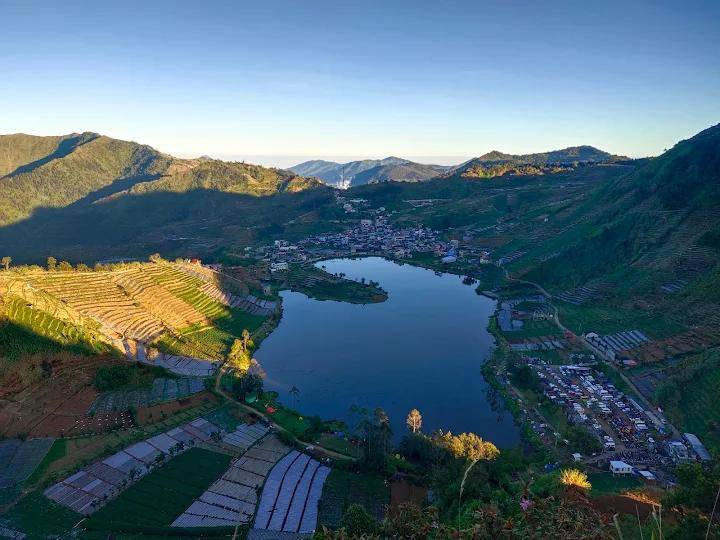 Bukit Sikunir, Dieng
