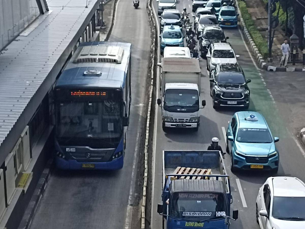 Bus Transjakarta