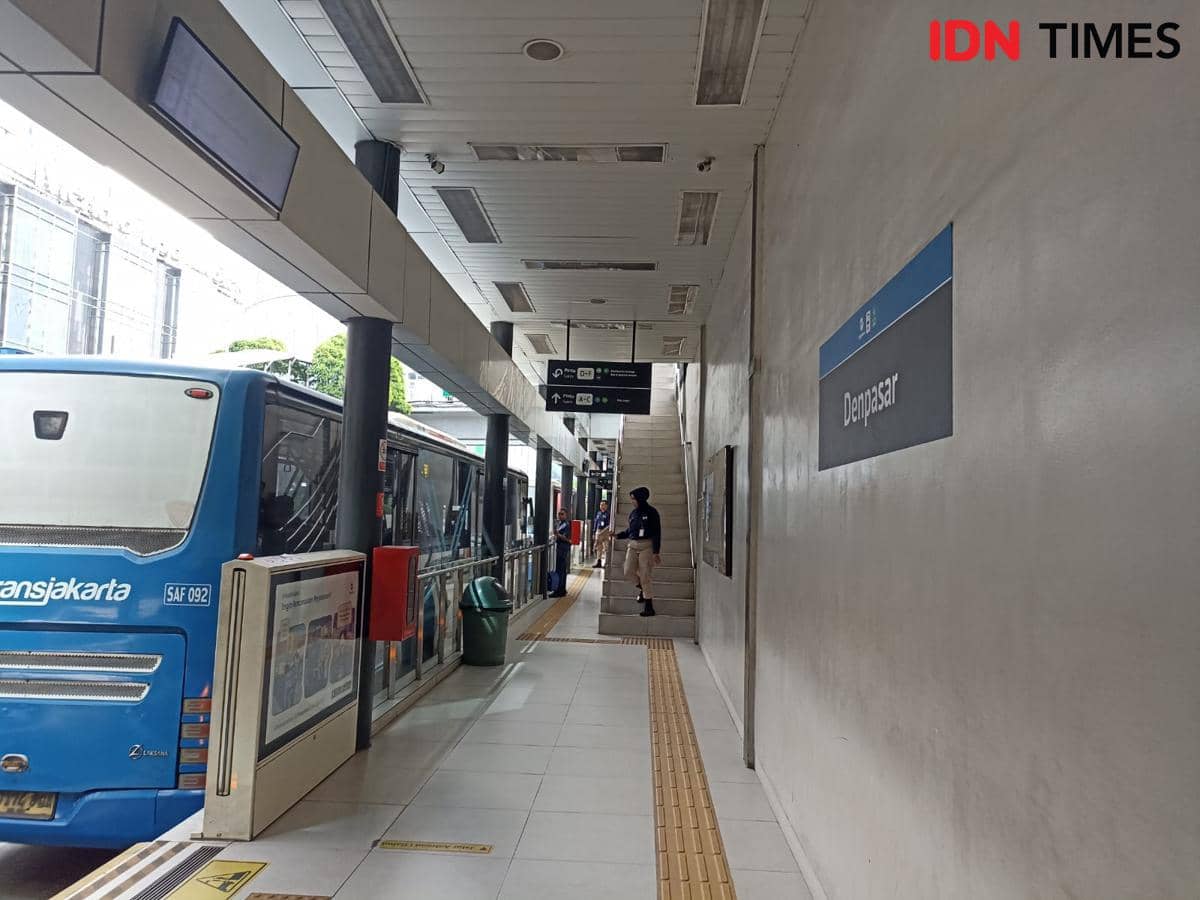 Koridor 9 Transjakarta (IDN Times/Dini Suciatiningrum)
