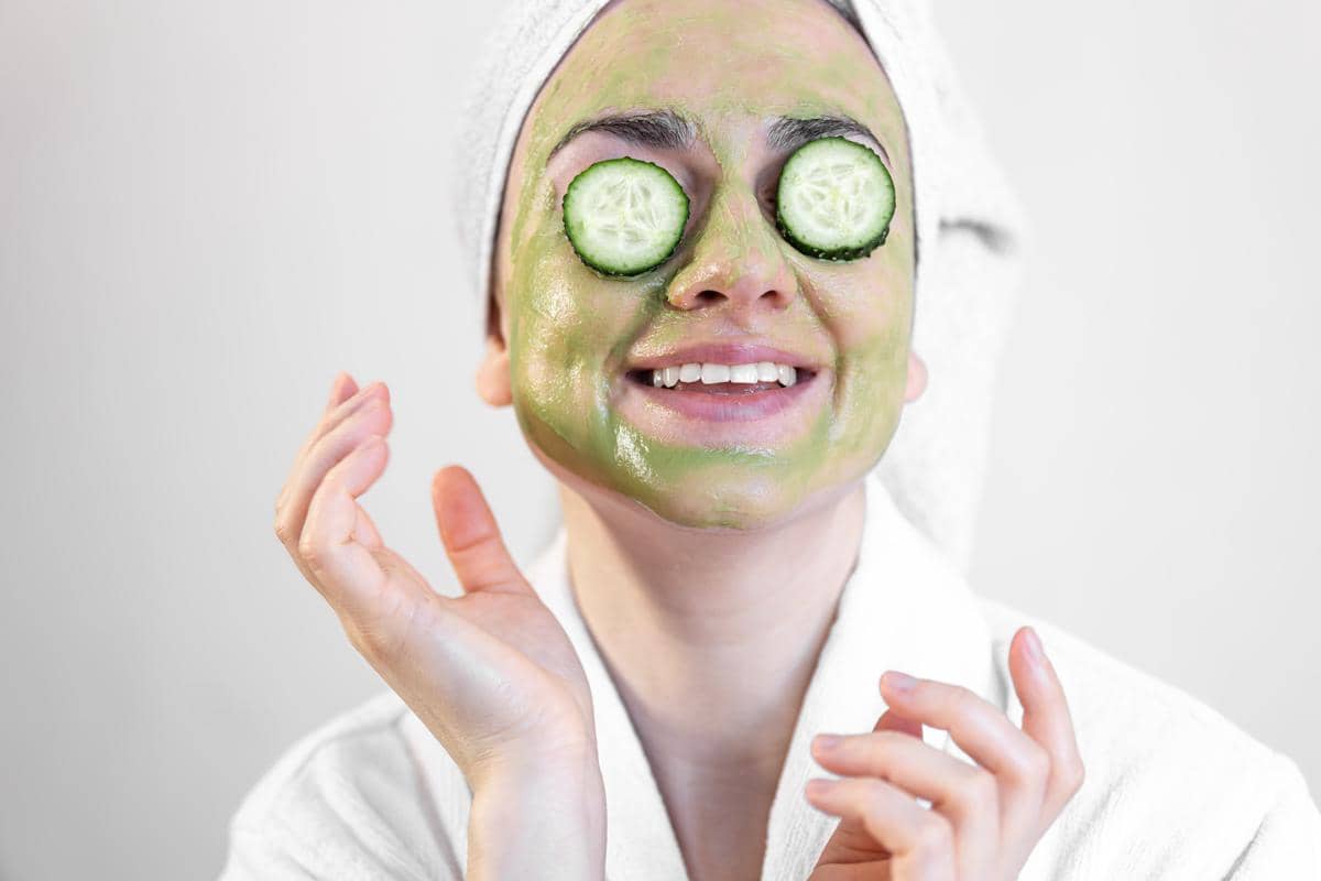 ilustrasi masker mentimun (freepik.com/Pvproductions )