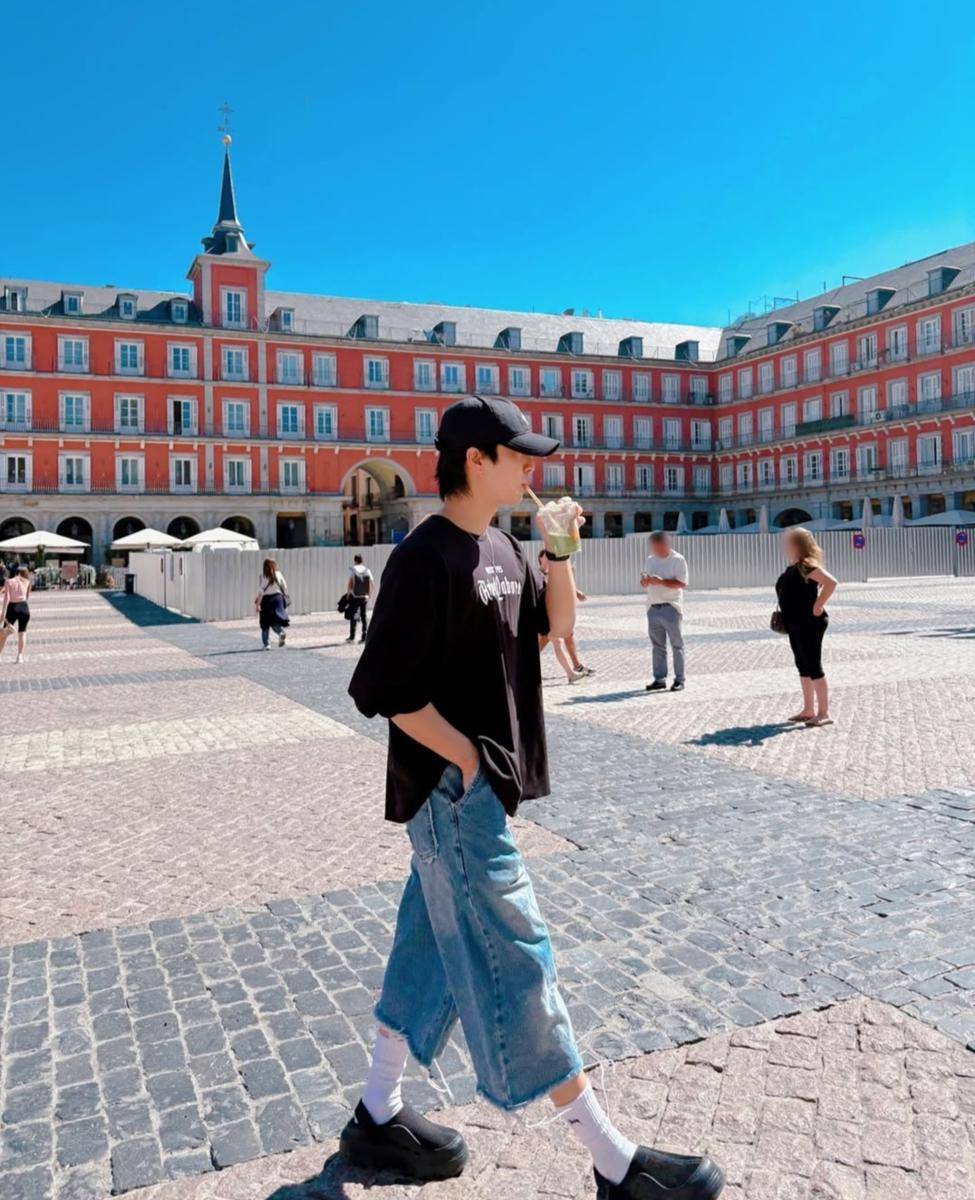 Han Stray Kids (instagram.com/_doolsetnet) 