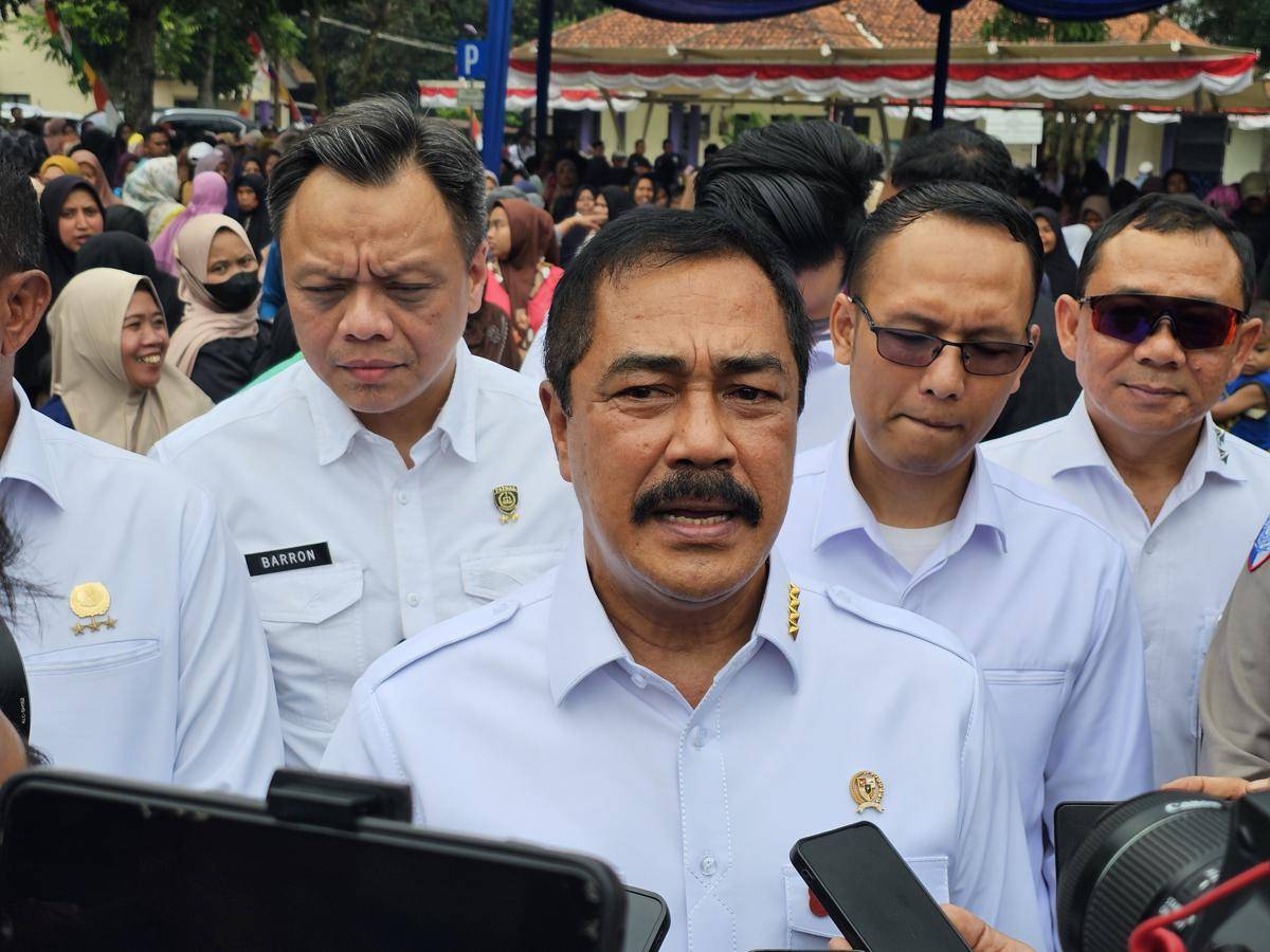Menteri Imipas, Agus Andrianto mengunjungi masyarakat sekitar Rutan Jambe Tangerang