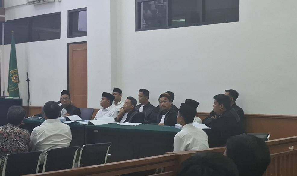 Site manager Chengda saat memberikan keterangan di hadapan Majelis Hakim PN Serang (Dok. Khaerul Anwar)