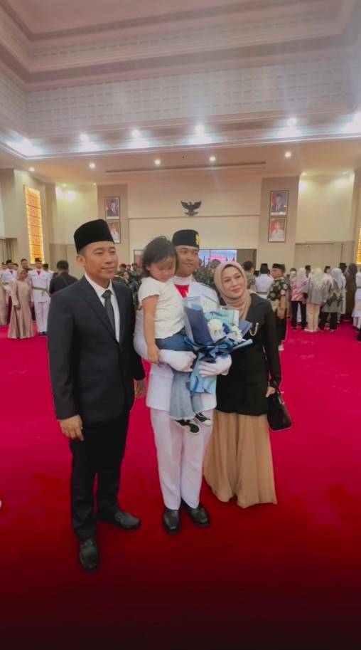 Pengukuhan Anak Denny Cagur Jadi Paskibraka (Instagram.com/shantydenny)