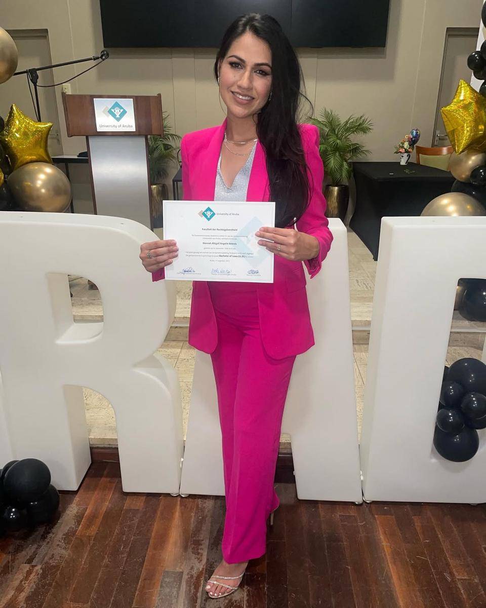 potret Hannah Arends, Miss Universe Aruba 2025 (instagram.com/simply_miss_hannah)