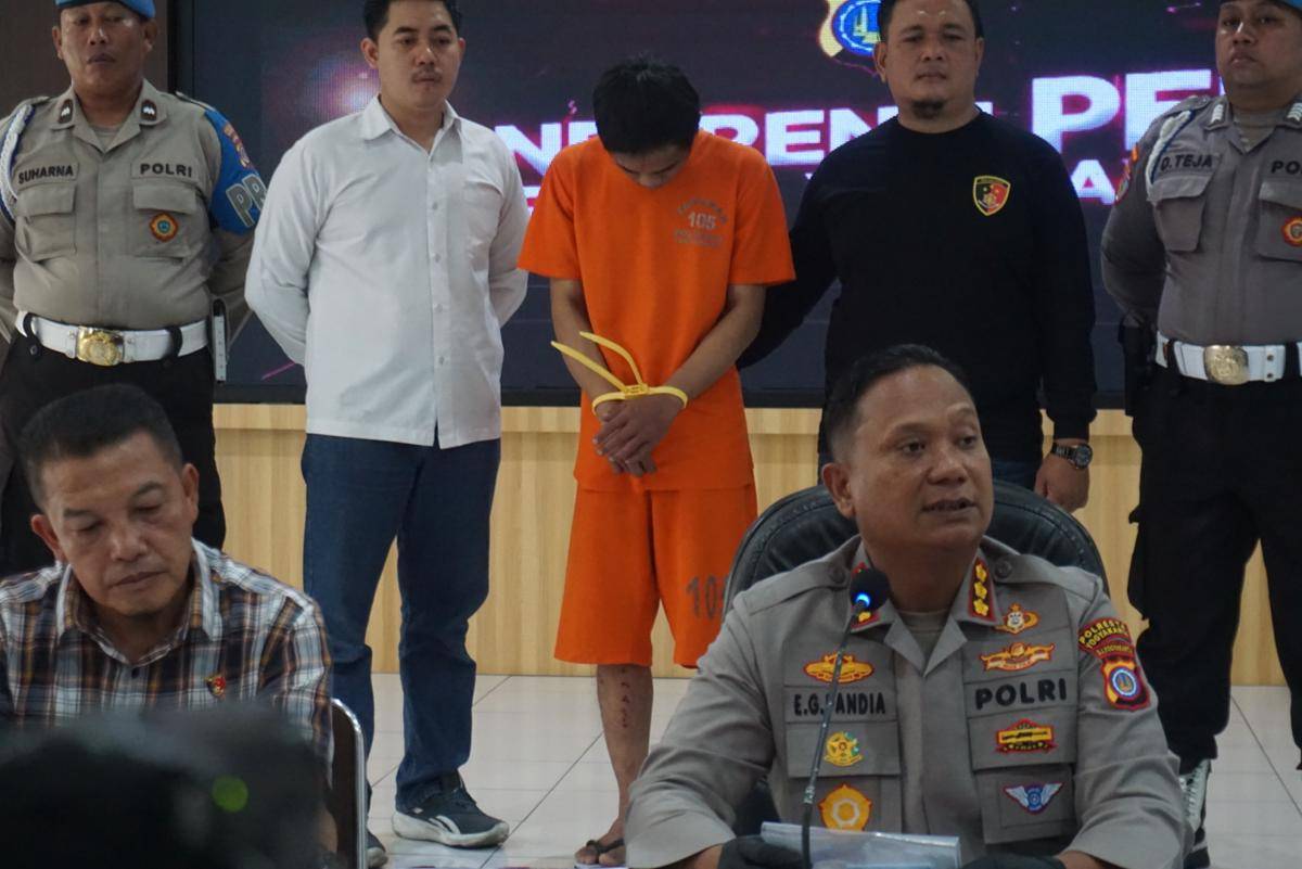 Polresta Yogyakarta mengamankan pria diduga habisi teman wanita di hotel.
