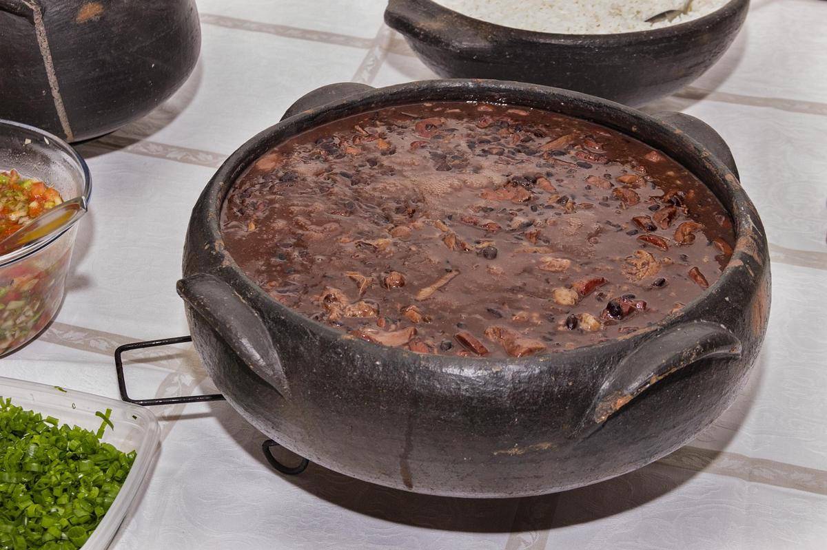 ilustrasi feijoada