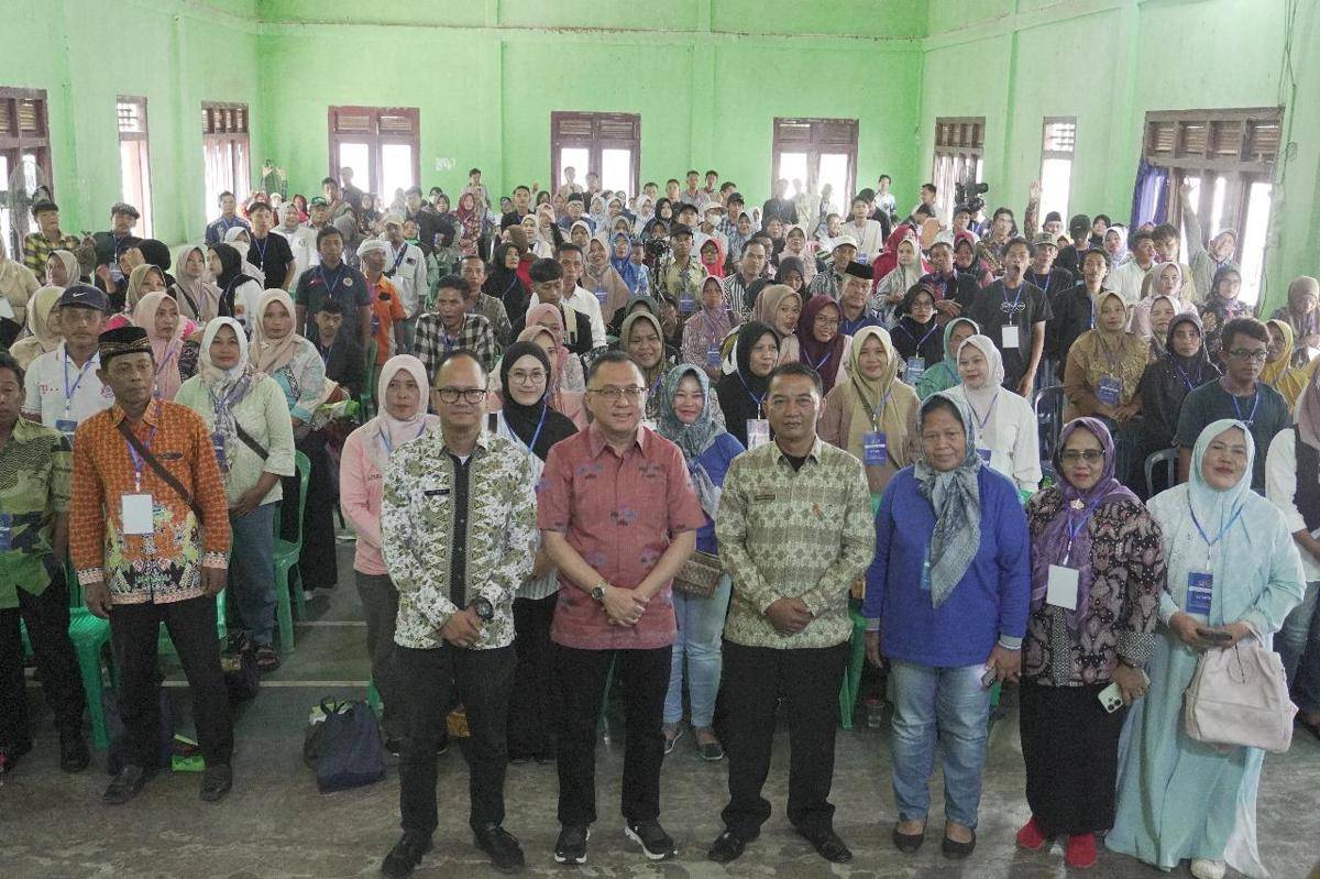 Anggota Komisi IX DPR RI Cellica Nurrachadiana saat sosialisasi MBG. (IDN Times/istimewa)