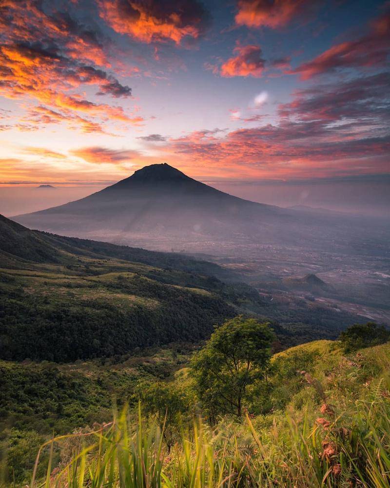 gambar pemandangan di Gunung Kembang 
