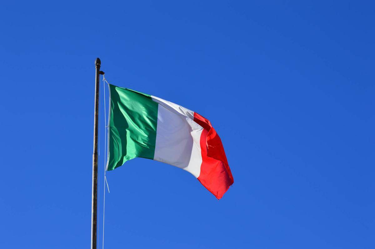 Bendera Italia (pexels.com/Ulrick Trappschuh)
