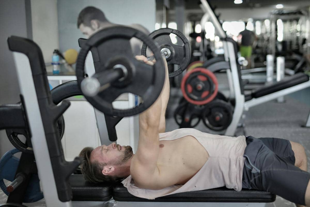 ilustrasi peralatan gym